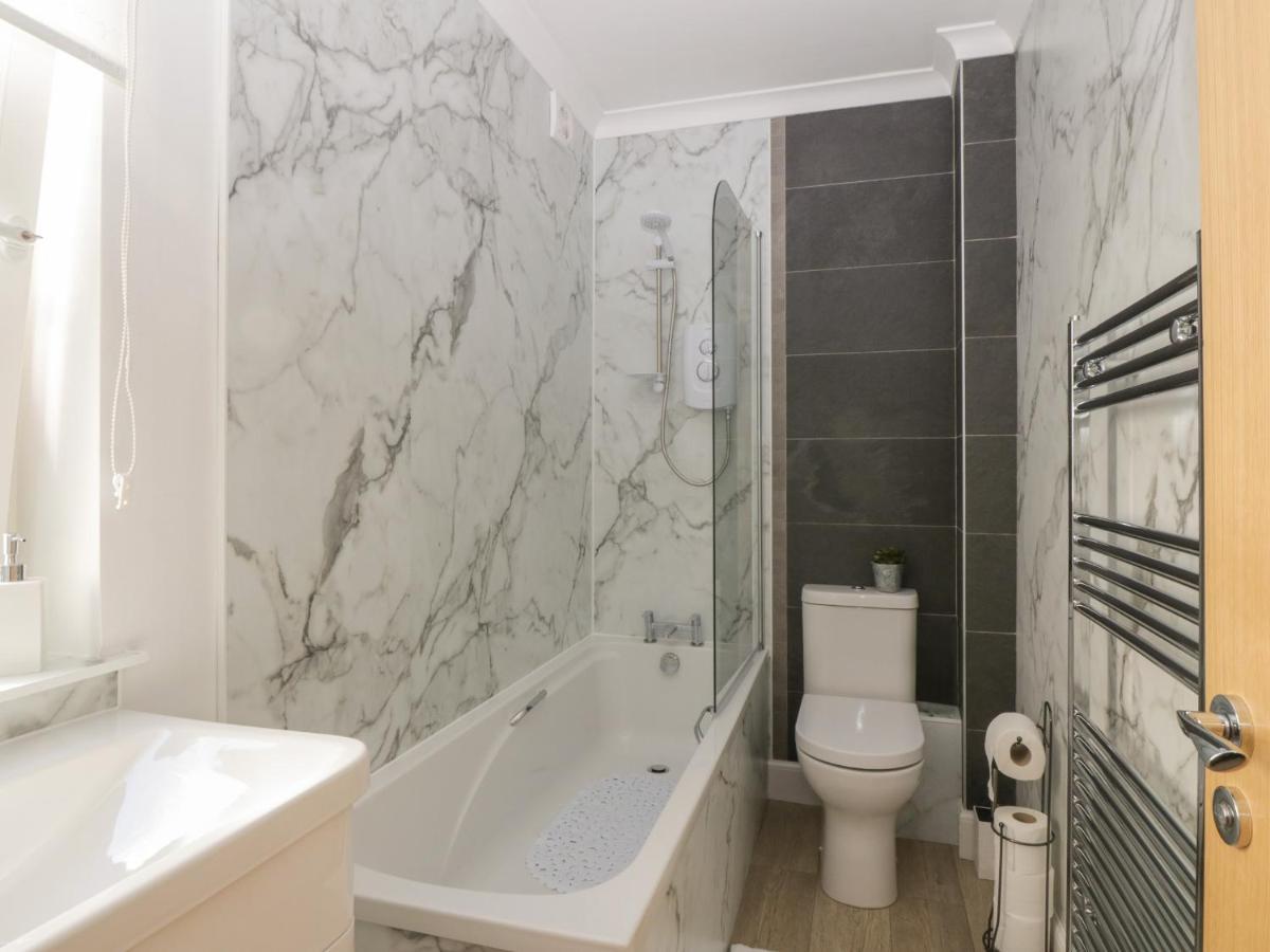 Simply Suite Castle Douglas Εξωτερικό φωτογραφία