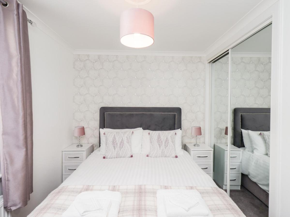 Simply Suite Castle Douglas Εξωτερικό φωτογραφία